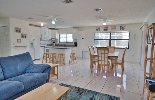 Port Charlotte House | Chaves - Vacation Home
