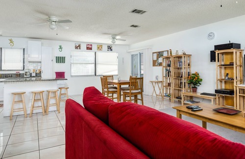 Port Charlotte House | Chaves - Vacation Home