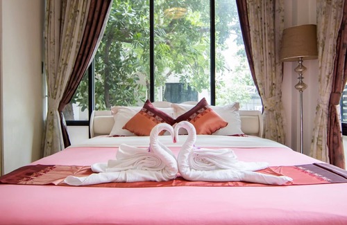 Nai Mueang Hotel | Chayada Garden House and Resort Hotel
