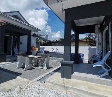 Kampung Siput House | Che Puan Homestay Baling - 2 unit house with kids pool