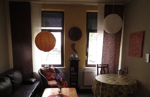 Neuende Apartment | cheap vacation easy access