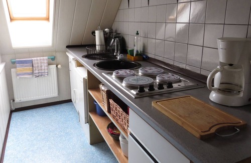 Neuende Apartment | cheap vacation easy access