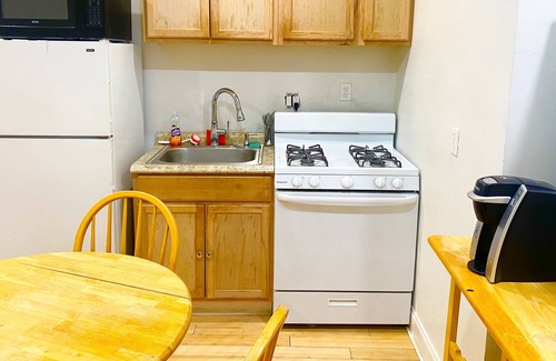 Union Square House | Cheapest Private room