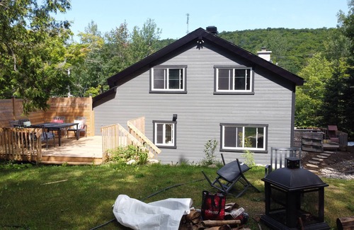 Saint-Faustin-Lac-Carre Ski Chalet | Cheerful Chalet near Mont-tremblant