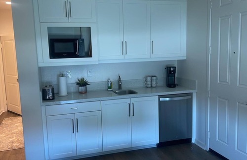 Fontana Apartment | Cheerful 1 bedroom Apartment located in the heart of Fontana