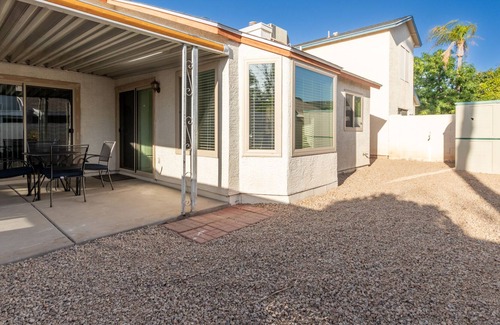 Peacock Village House | Cheerful 2 Bedroom/2 Bath home w 2 Car Garage - Sleeps 6. Community Pool
