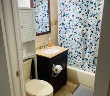 Westwood Lakes House | Cheerful 2 bedroom home in the best area of Miami