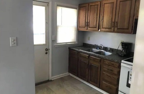 Indianapolis House | Cheerful 2 bedroom home with parking on premises