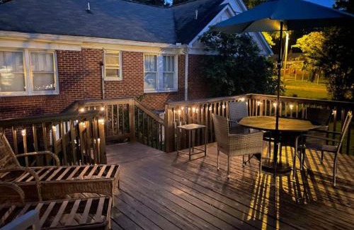 Earlewood House | Cheerful 2BR in Earlewood