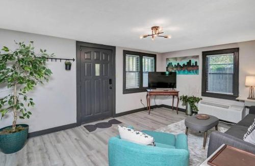 Earlewood House | Cheerful 2BR in Earlewood
