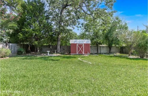Shreveport House | Cheerful 3-bedroom 2bathroom with garage