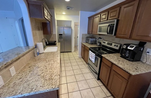 San Antonio House | Cheerful 3-bedroom home
