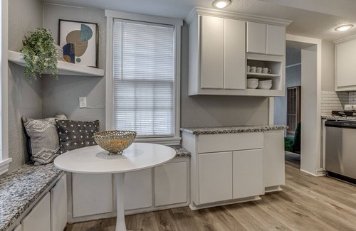 Midwest City House | Cheerful 3Bed 2Bath Home with Free Parking