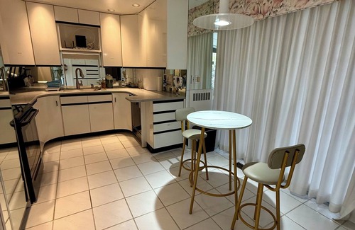 Amherst House | Cheerful 4-bedroom bungalow with indoor fireplace.