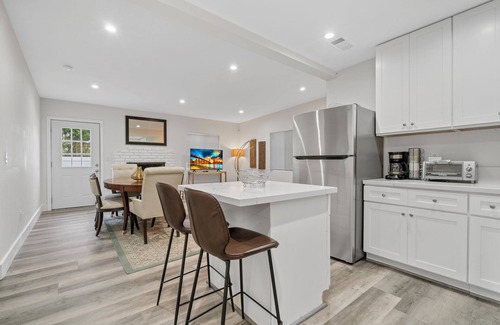 Whittier House | Cheerful 4-bedroom house in nice Whittier with indoor fire place