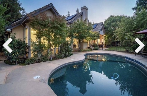 Fresno House | Cheerful 4 bedroom Villa with Pool