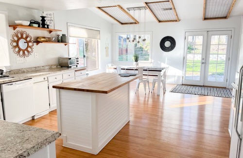 Redding House | Cheerful & Airy Boho House