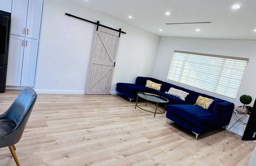 Sun Valley House | Cheerful and modern 3-bedroom luxury retreat