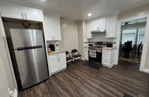 Stockton Other | Cheerful cozy secured ranch style close 99 freeway&famous food restaurants