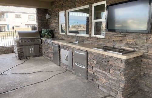 Mohave Valley House | Cheerful Home on the River