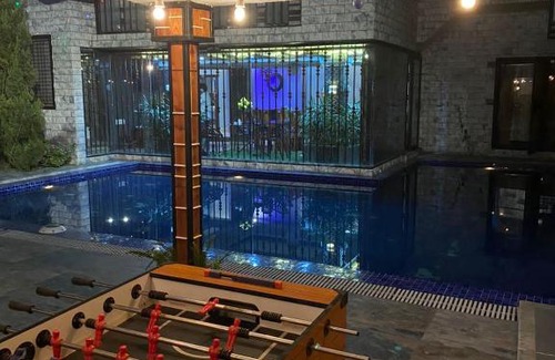 Ramnagar Villa | Cheerful luxury 5 - bedroom villa with pool ( Ayu villa )