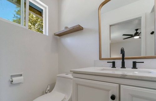 Redding House | Cheerful Mid-Century Modern 3b/2ba