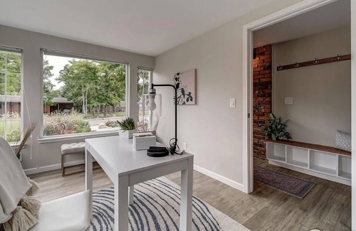 South Boulder House | Cheerful; modern home, steps from the mountains, shopping