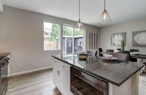 South Boulder House | Cheerful; modern home, steps from the mountains, shopping