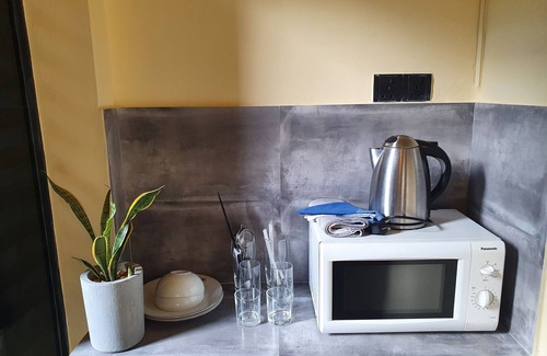 Kandy Apartment | Cheerful One Bedroom Apartment in the heart of Kandy City