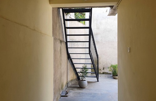 Kandy Apartment | Cheerful One Bedroom Apartment in the heart of Kandy City