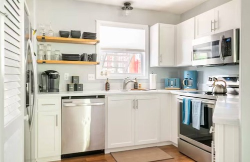 Colington Condo | Cheerful Sound Side Condo