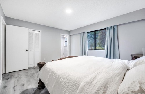 Surrey House | Cheerful Units in Surrey