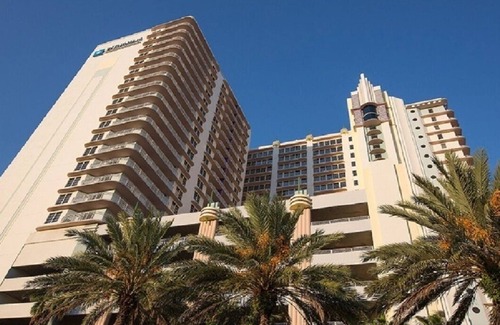 Seabreeze Historic District Condo | Cheerleader Special - 2 BR Lockoff Ocean Front - Club Wyndham Ocean Walk #5