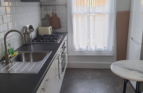 Sands End Apartment | Chelsea Charm: Your Exclusive Central London Apartment