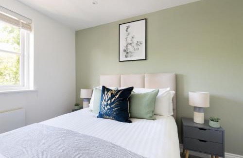 Sands End Apartment | Chelsea Harbour Luxury Apartment