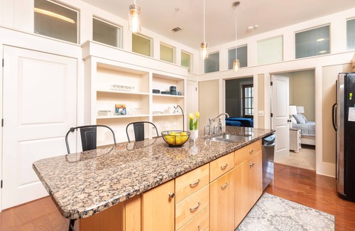 Habersham Condo | Cherokee Farms Flat - New Listing in Habersham