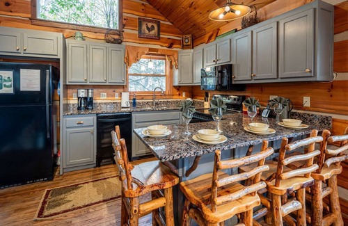 Topton Cabin | Cherokee Lodge-Pet Friendly, Luxury Log Cabin Rental, Hot Tub, 2 Fireplaces, Fishing- Nantahala NC.