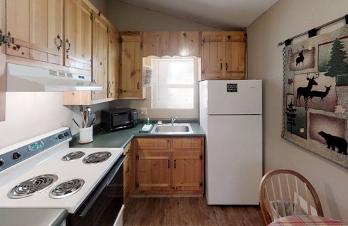 Sautee Nacoochee Cabin | Cherokee Ridge 7 – 3rd Night Free! See Details Below