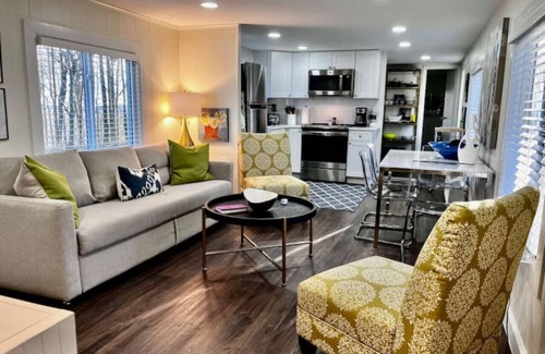 Meadows Of Dan Cottage | Cherry Creek Cottage by Buffalo Mtn Cottage