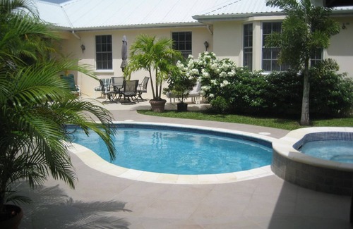 Marine Gardens Cottage | Cherry Garden Villa Cottage pool in the desirable Rockley Beach location