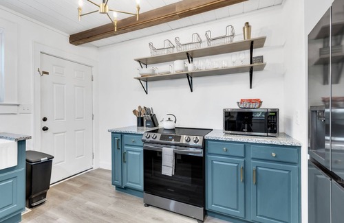 Sans Souci House | Cherrydale 2BR/2Ba Minutes to City & Nature