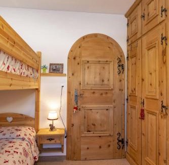 La Punt-Chamues-ch Apartment | Chesa Aurora - La Punt