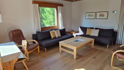 Pontresina Apartment | Chesa Blais 7