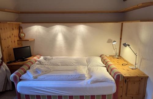 Madulain Apartment | Chesa Grischuna 2pax- Madulain