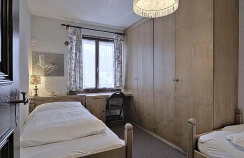 Samedan Apartment | Chesa Murtiroel - Samedan
