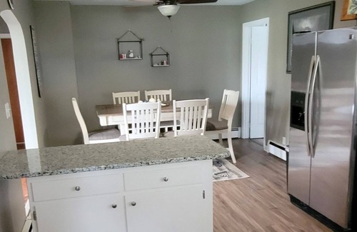 Cambridge House | Chesapeake Shores - Waterfront Tranquility