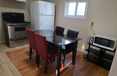 Winnipeg Apartment | Chesskings Guests House