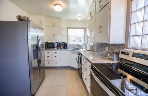 Redding House | Chestnut Hill - a Downtown Charmer