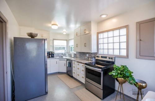 Redding House | Chestnut Hill - a Downtown Charmer