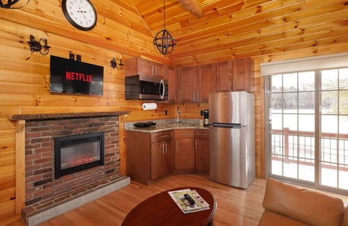 Bethlehem Cabin | Chestnut Studio: Historic Lakeside Log Cabin